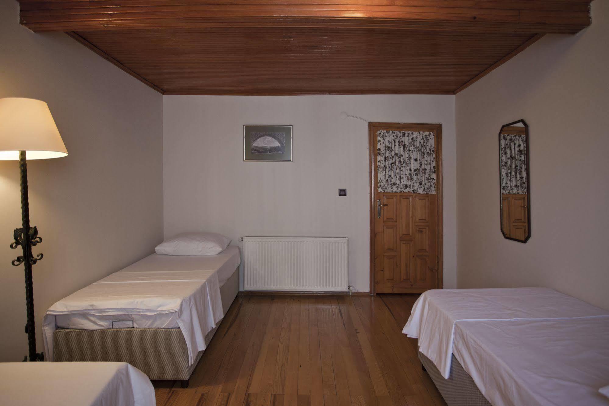Veni Vidi Dormi Hostel Istanbul Exterior foto
